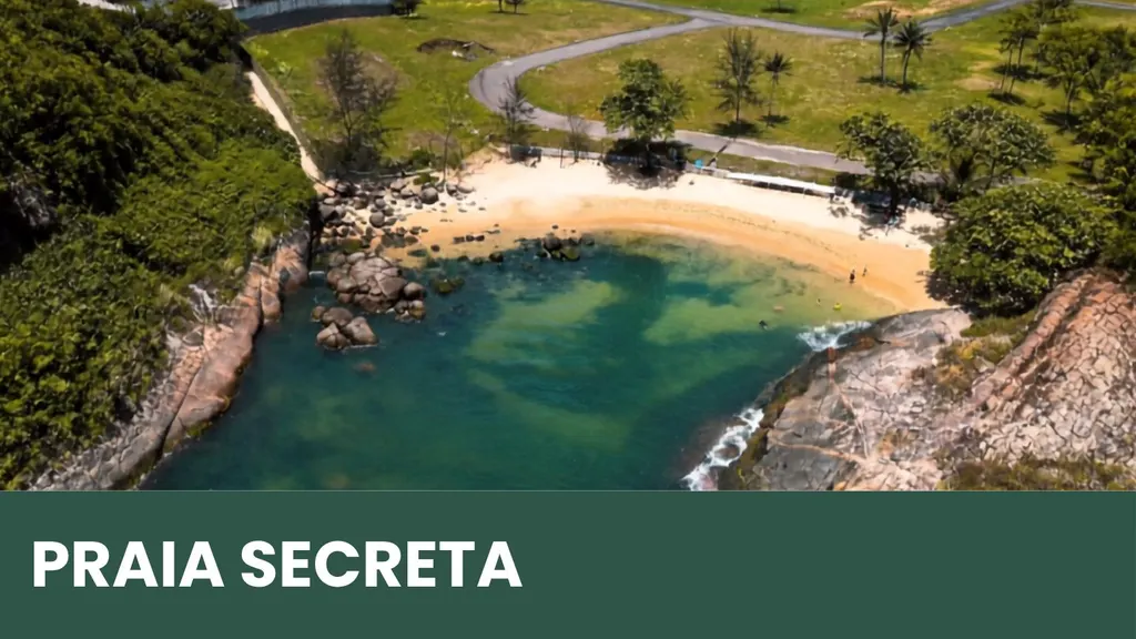Praia Secreta em Vila Velha